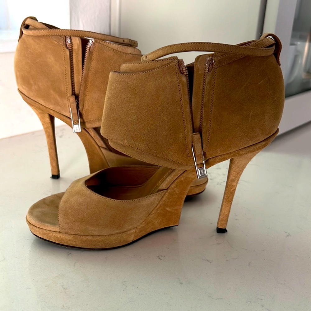 Yves Saint Laurent Rive Gauche Suede Sandals Size 39.5